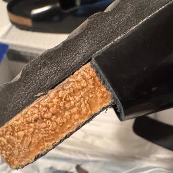 Migros Kısa Sürede Tabanı Açılan Birkenstock Terliğe İade Reddi Mağduriyeti