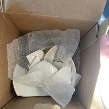 Kırık Ve Eksik Ürünlerim Aylar Geçmesine Rağmen Teslim Edilmedi