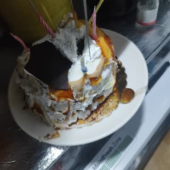 Doğum Günü Pastası Bozuk Geldi, Müşteri Hizmetlerine Ulaşamadım