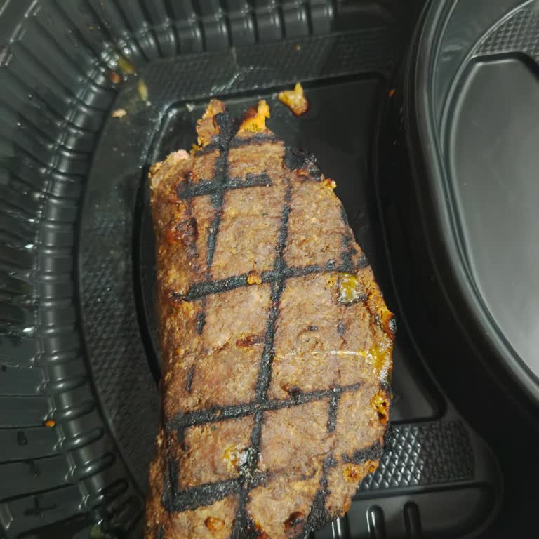 By Mehmali Restaurant Aşırı Tuzlu Köfte Ve İlgisiz İşletme Mağduriyeti