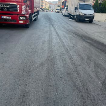Pasinler Caddesi Ve Kanuni Mahallesi'nde Çöp Kokusu Ve Kirlilik Sorunu