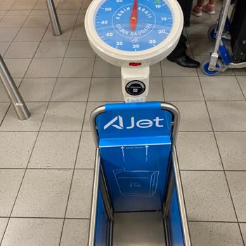 Amsterdam Uçuşunda Fazla Bagaj Ücreti Ve Kaybolan Eşyalar Mağduriyeti