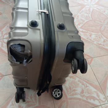 Amsterdam Uçuşunda Fazla Bagaj Ücreti Ve Kaybolan Eşyalar Mağduriyeti