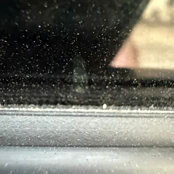 Peugeot 2008 GT Aracımın Kaput Ve Cam Filmi Sorunları Garanti Kapsamında Çözülmüyor