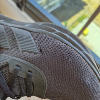 3 Ayda Deforme Olan Adidas Ayakkabı İçin İade Talebim Cevapsız Kaldı