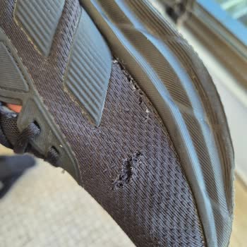 3 Ayda Deforme Olan Adidas Ayakkabı İçin İade Talebim Cevapsız Kaldı