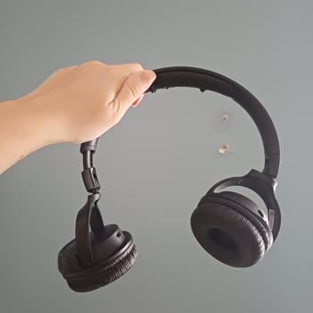 JBL Kulaklığın Menteşesi Kısa Sürede Kırıldı, Garanti Çözümü Bekliyorum