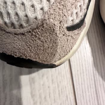 6 Günde Yıpranan Adidas Ayakkabı İçin İnceleme Reddedildi