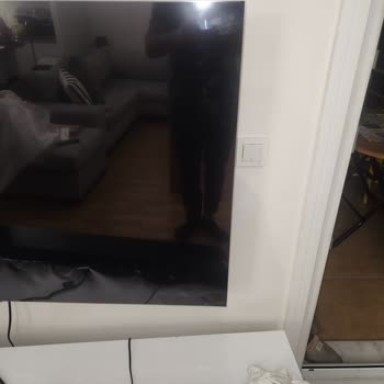 Kurulumda Kırık Çıkan Televizyon İçin Sorumluluk Alınmıyor, Mağduriyetim Giderilmiyor