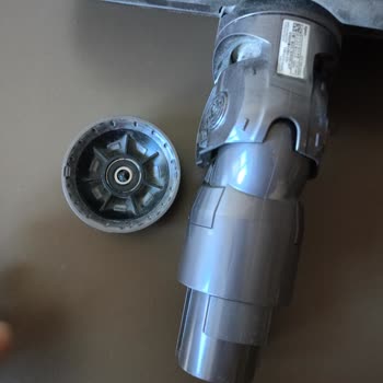 Dyson V15 Süpürge Başlık Arızası Ve Performans Sorunları Nedeniyle Hayal Kırıklığı