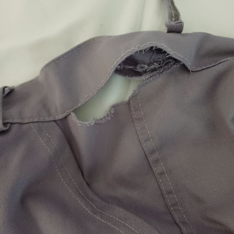 Yıkamada Dağılan Pantolon Ve Satıcıdan Yetersiz Destek