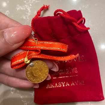 Acar Döviz (Üsküdar) Paslı Çeyrek Sattılar İlgilenmiyor