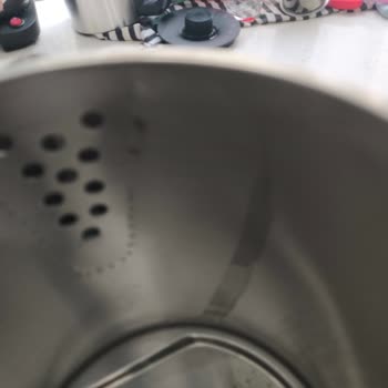 İki Ayda Paslanan Çay Makinesi Hayal Kırıklığı
