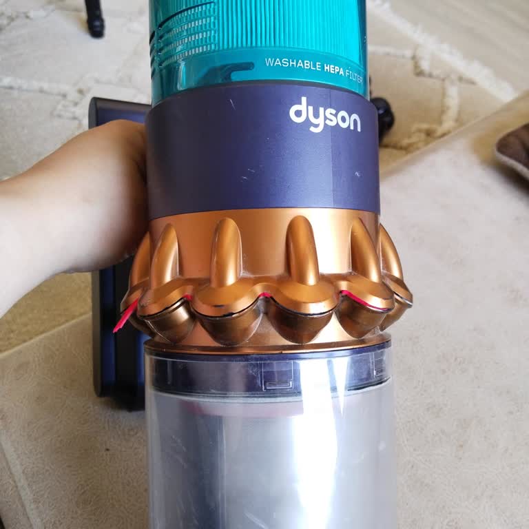 Dyson Süpürge Lastiklerinde Soyulma Ve Garanti Kapsamı Belirsizliği