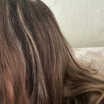 Ombre İşleminde Çırak Hatası Ve İlgisizlik Nedeniyle Saçım Yandı Ücret İadesi İstiyorum