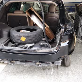 Hyundai Akbak Plaza'da 4 Aydır Tamamlanmayan Araç Onarımı Ve Belirsiz Teslim Tarihi