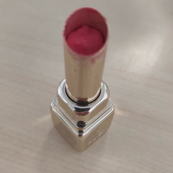 Satın Aldığım Rujun Kalitesiz Çıkması Ve Müşteri Hizmetlerinden Çözüm Alamamam