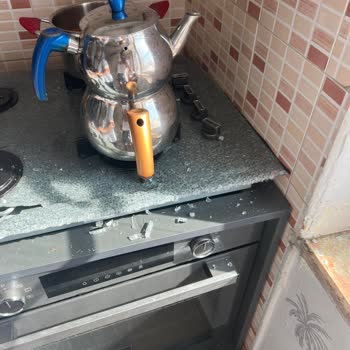 Ocağın Camı Patladı, Ailem Yaralandı Ve Çözüm Sunulmadı