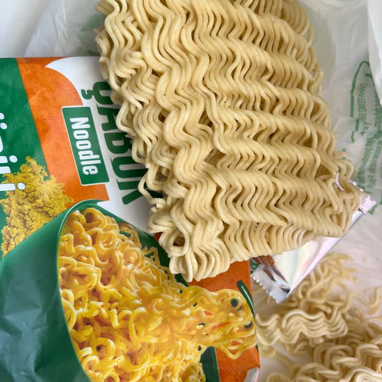 Son Kullanma Tarihi Geçmemiş Knorr Noodle'da Kötü Koku Ve Küf Sorunu