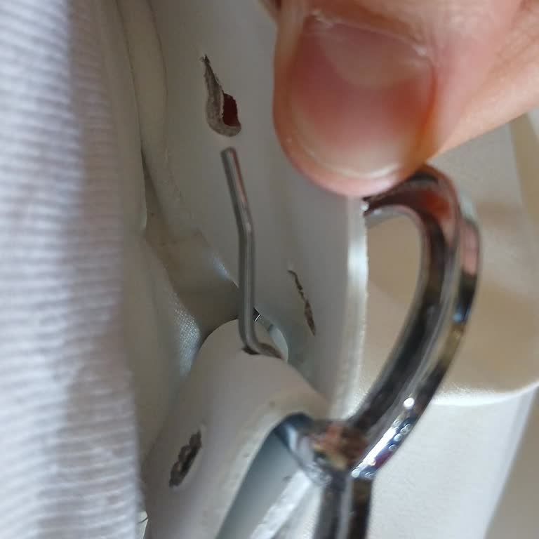 Aldığım Kemer İlk Kullanımda Sürekli Çıkıyor, İade Talep Ediyorum