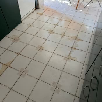 Su Arıtma Cihazı Kaçağı Mutfak Dolabımı Ve Bulaşık Makinemı Bozdu