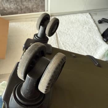 Boynerden Aldığım Valiz Seti Kirli Ve Çizik Çıktı Değişim Süreci Mağduriyet Yaratıyor