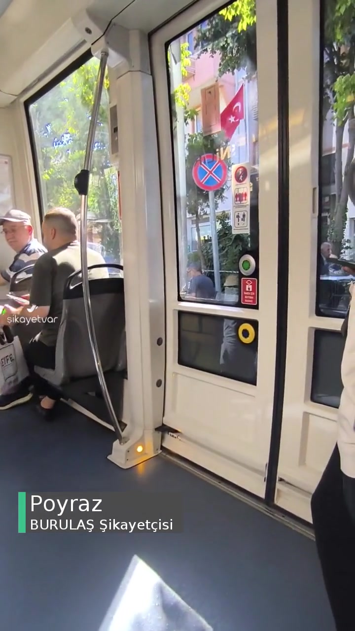 BURULAŞ Tramvay Hattı Sıkışıklığı🤬🤬🤬 videonun kapak resmi