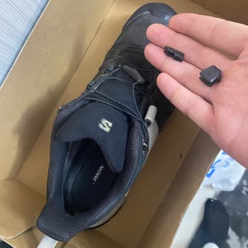 Ayakkabım Hem Yırtıldı Hem De İncelemede Bağcıkları Kırıldı, Çözüm Alamadım