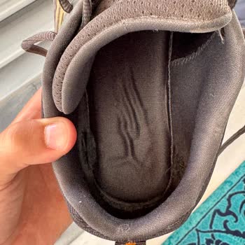 Kısa Sürede Deforme Olan Skechers Ayakkabı İçin Çözüm Bekliyorum