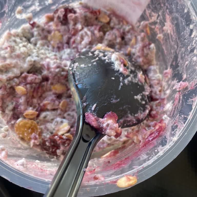 Taze Olmayan Chia Puding Ve İlgisiz Çalışanlar Nedeniyle Mağduriyet