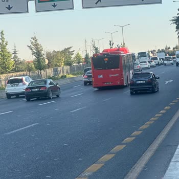 Otobüsler Durağa Uğramadan Geçiyor, Mağduriyet Yaşıyorum