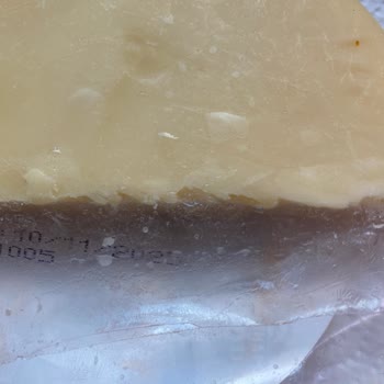 Migros'tan Alınan Kaşar Peynirin Kalitesi Ve Sağlığa Uygunluğu Hakkında Hayal Kırıklığı