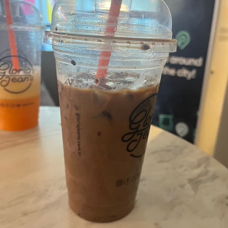 Gloria Jeans Sur Yapı Marka AVM Şubesinde Siparişlerde Sürekli Hatalar Ve Yetersiz Çözüm