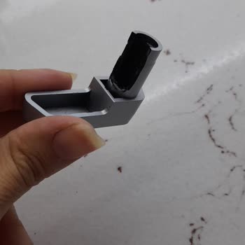 Fakir Arya Hamur Yoğurma Makinesinin Ayırma Aparatı İlk Kullanımda Kırıldı, Yedek Parça Talebim Var