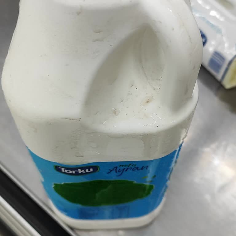 Aldığım Torku Ayranların Hijyen Sorunu Ve Mağaza Cevabı