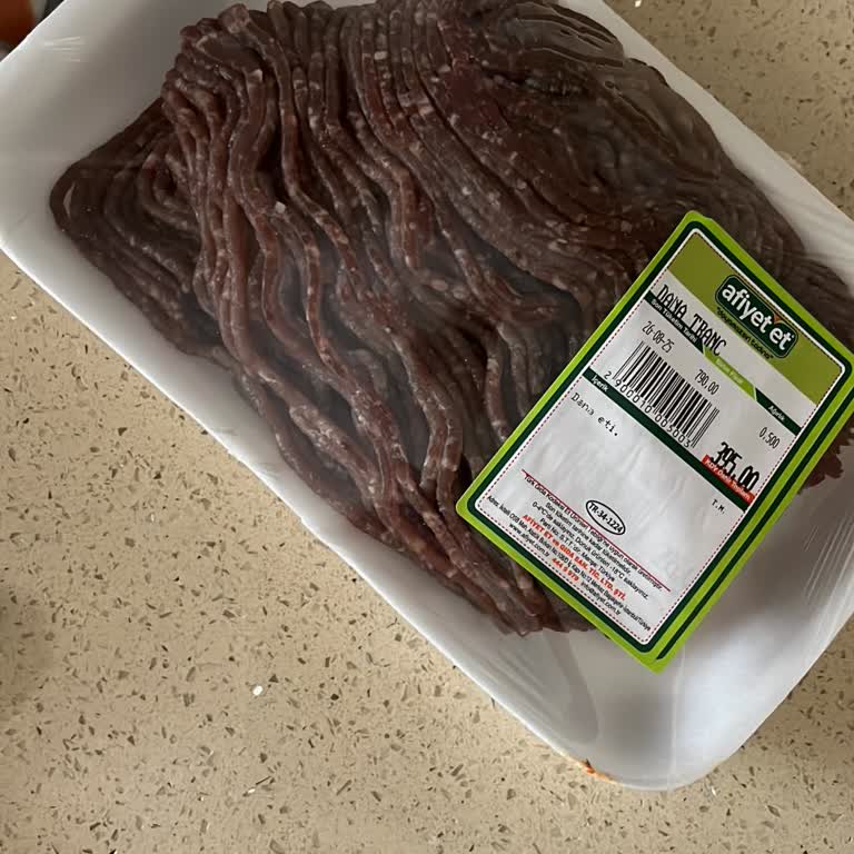 Aldığım Et Kararmıştı, Mağaza Sorumluluk Almadı!