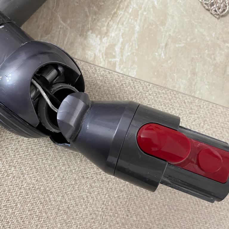 Dyson V8 Süpürge Kısa Sürede Arızalandı, Garanti Sonrası Mağduriyet