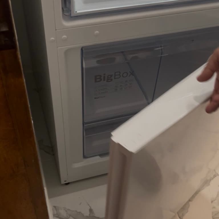 Yeni Aldığım Buzdolabı Sürekli Ses Yapıyor Servis Çözüm Sunmuyor