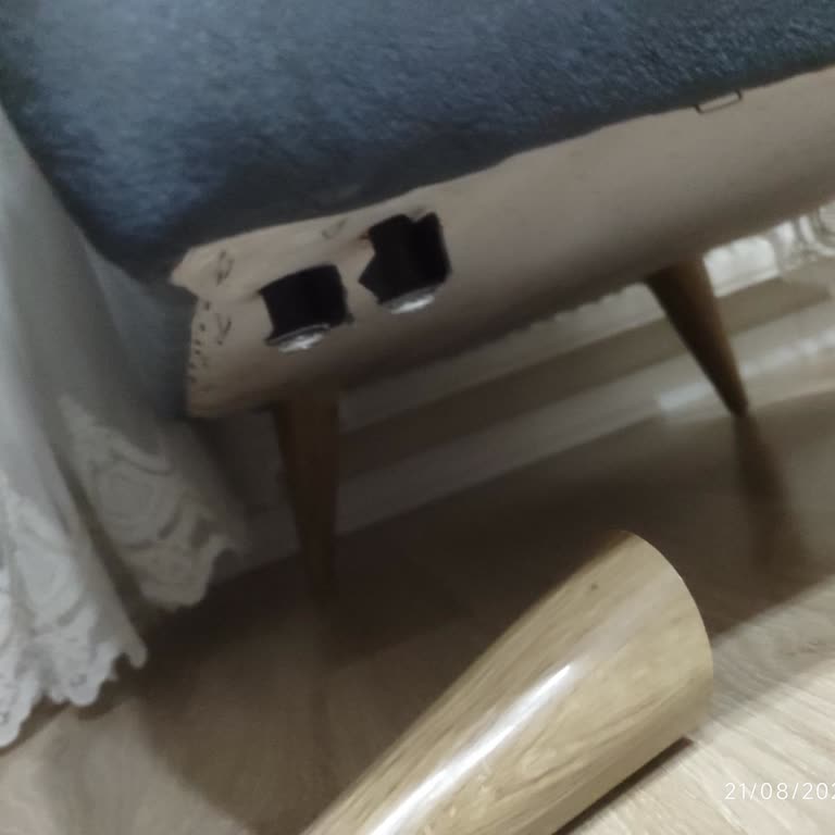 Bellona Koltuk Takımının Ayakları Üç Kez Kırıldı Garanti Kapsamı Dışında Kaldı