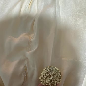 By Hilal Uslu Defolu Ve Düğmesi Kopuk Elbise, İletişim Engellendi