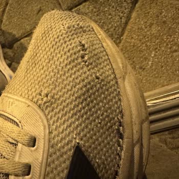 Kısa Sürede Yıpranan Ayakkabı Ve Çözüm Eksikliği