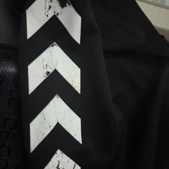 Aldığım Eşofmanın Baskısı Soyuldu, Değişim Talep Ediyorum