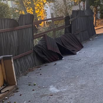 Gümüşpınar Mahallesi'nde Temizlik Ve Güvenlik Sorunlarına Çözüm Bekliyorum