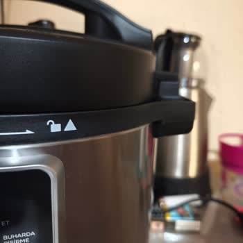 Karaca Züccaciye 30 Günü Aşkın Süredir Çözüm Bekliyorum