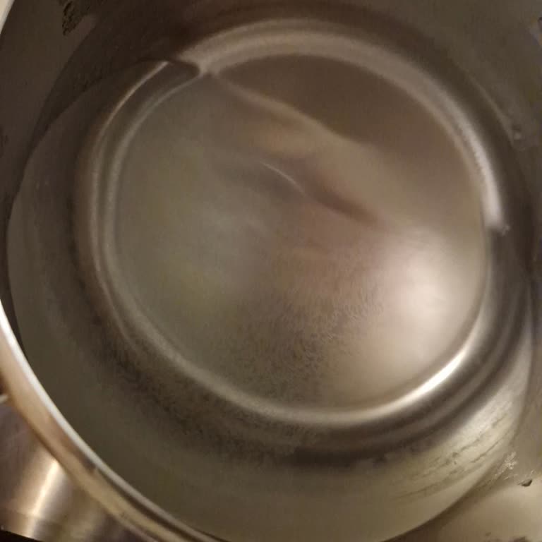 Abant Su 5 Litrelik Ambalajda Yoğun Kireçlenme Ve Bilgi Eksikliği