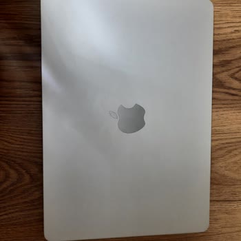 Garanti Dışı Macbook’ta Aniden Oluşan Ekran Arızası Ve Yüksek Onarım Ücreti Mağduriyeti