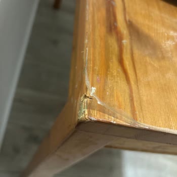 Aldığım Çok Amaçlı Dolap Devrildi, Eşyalarım Kırıldı Ve Zarar Gördü