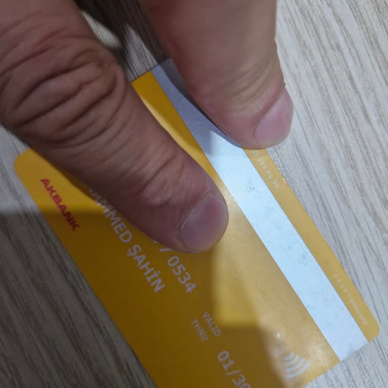 Akbank Kredi Kartımda İzinsiz Limit Artışı Ve Ek Ücret Yansıtıldı