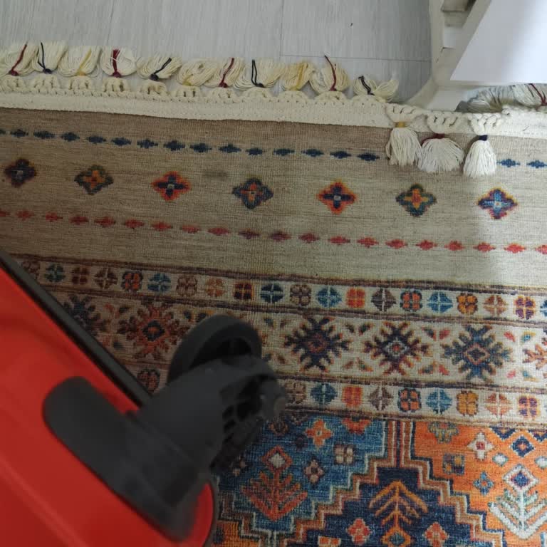 Yeni Alınan Valizim Ajet Uçuşunda Zarar Gördü, Mağduriyetim Giderilmiyor