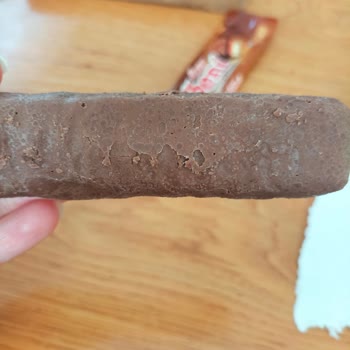 Ülker Albeni Çikolatada Beklenmeyen Tat Ve Görünüm Sorunu